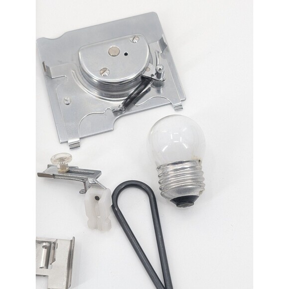 Sears Roebuck & Co. Model 1410 Zig Zag Sewing Machine Instructions and Parts - Picture 10 of 11